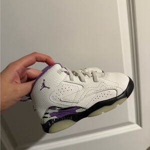 Jordan Kids Sneakers in White and Purple
